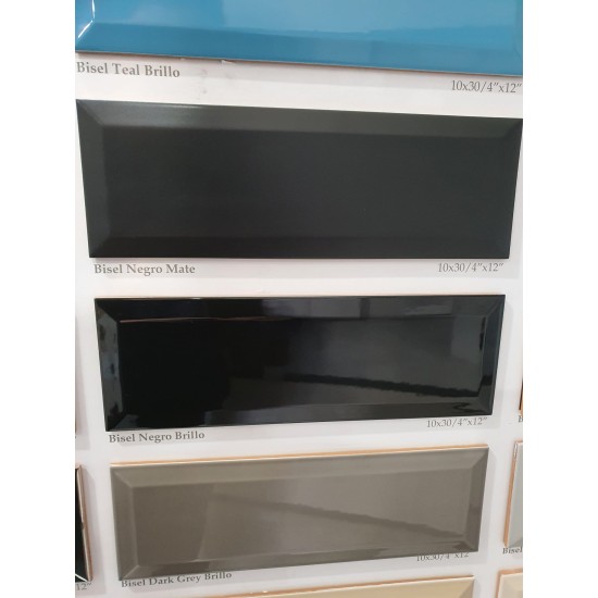 Faianta Bisel Negru, tip Metro, Mata 10 x 30 cm, Ribesalbes